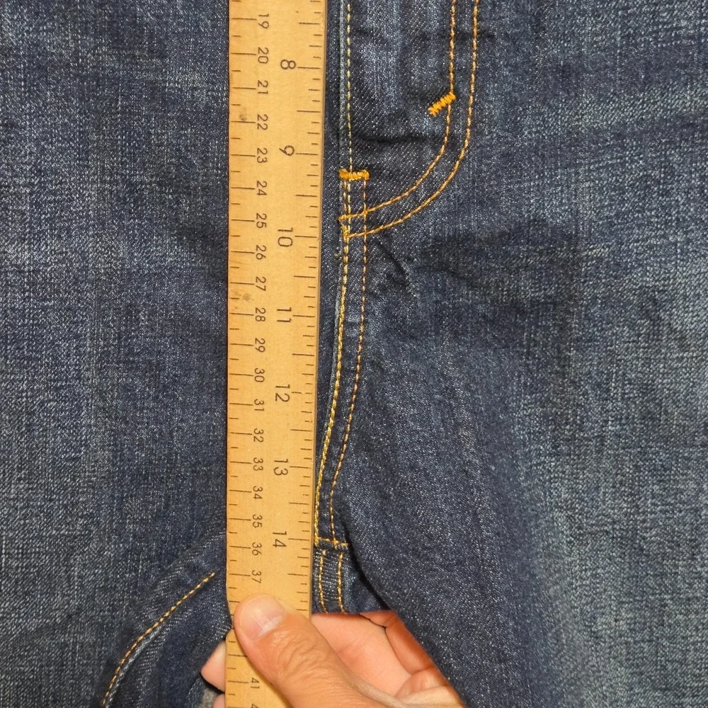 Levi's Shorts 569 Loose Fit Baggy Size 40 x 12 Mens Dark Blue Denim Jorts Skater